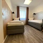 Excellentas 3* 하노버