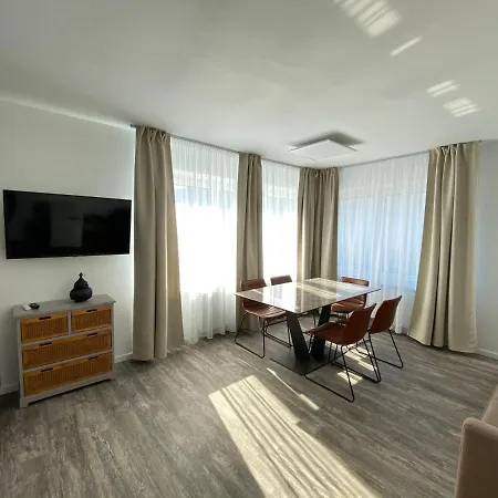 Excellentas Aparthotel